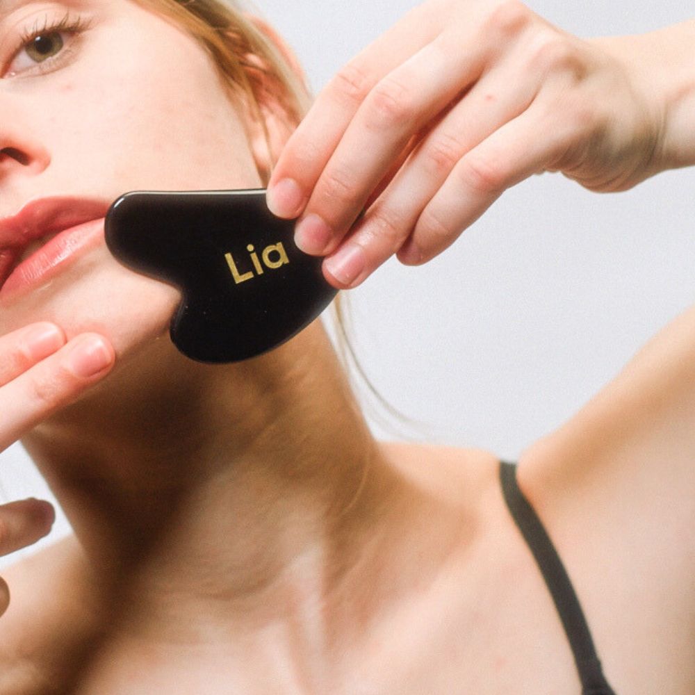 gua sha obsidienne noire pour lift visage LIA