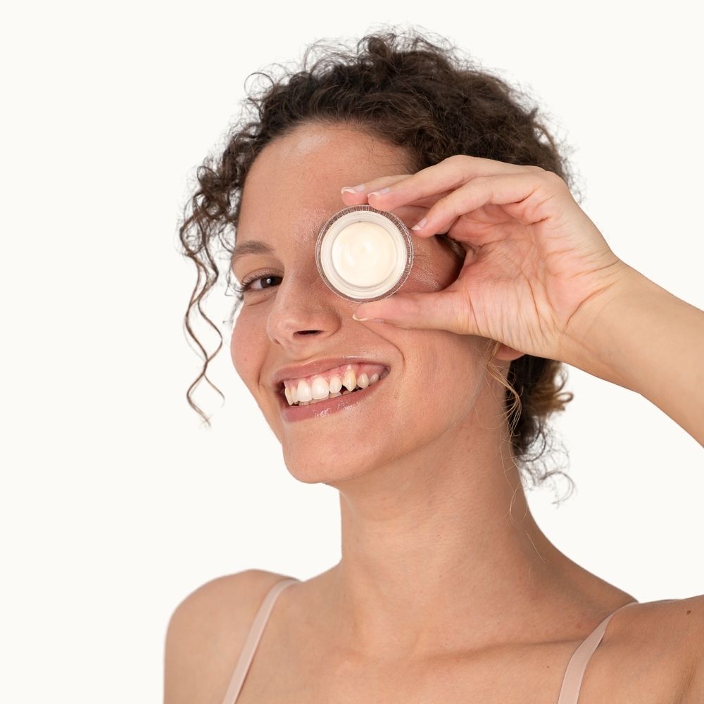 La Crème Contour Yeux et Lèvres