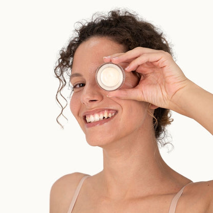 La Crème Contour Yeux et Lèvres