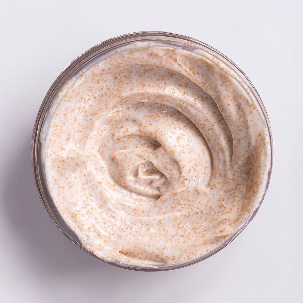 gommage corps texture crème et grains de prune bio
