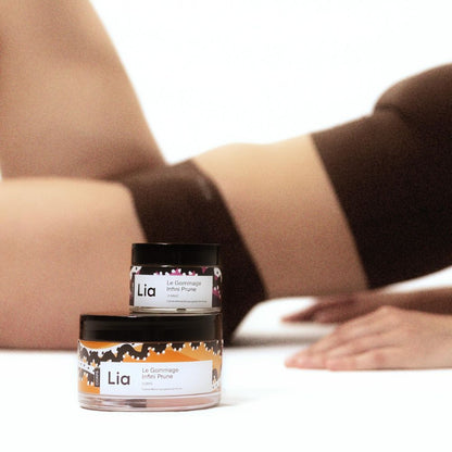 gommages naturels aux grains de prune BIO du laboratoire Lia